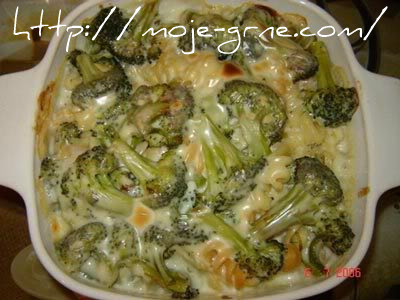 Pasta sa brokolima Pasta sa brokolima
