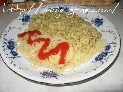 Špageti sa piletinom i prazilukom