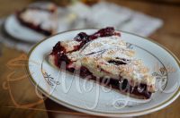 Pita sa višnjama i šljivama