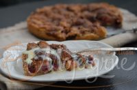 Pita od jabuka, kupina i cimeta