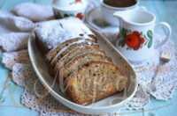 Komisbrot sa suvim voćem