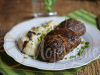 Šnicle od džigerice i mlevenog mesa u skrami