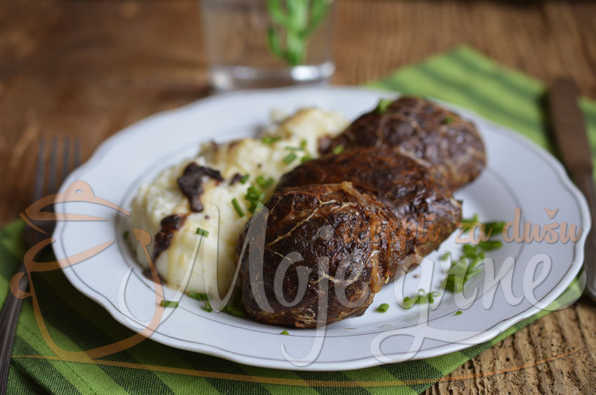 Šnicle od džigerice i mlevenog mesa u skrami